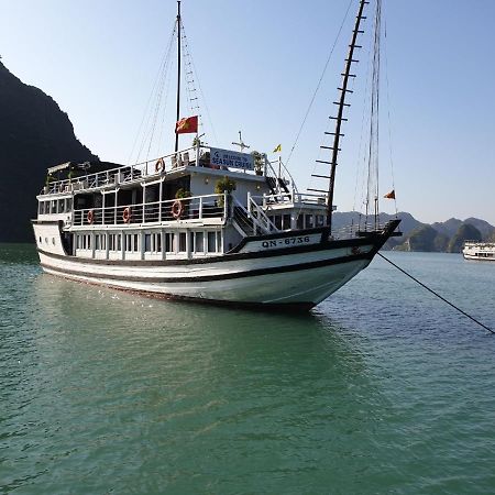 Seasun Boutique Cruise Hotell Ha Long Exteriör bild