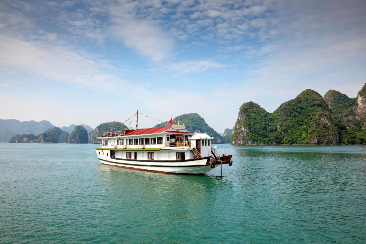 Seasun Boutique Cruise Hotell Ha Long Exteriör bild