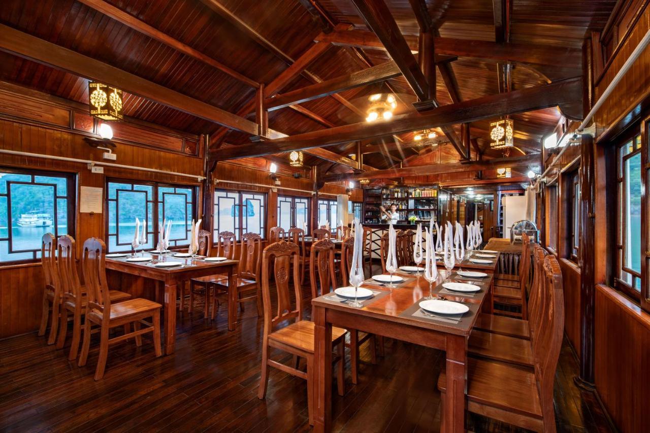 Seasun Boutique Cruise Hotell Ha Long Exteriör bild