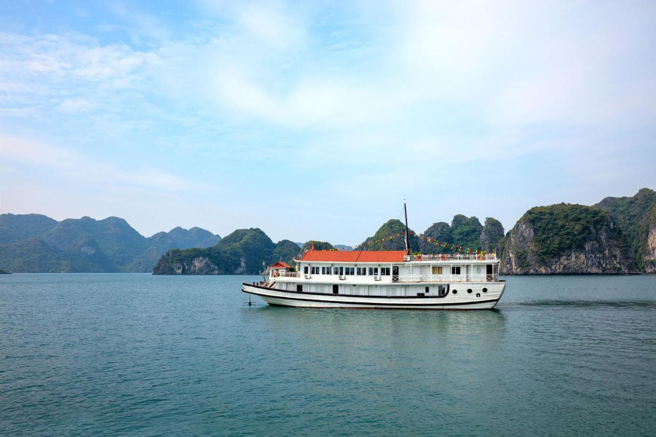 Seasun Boutique Cruise Hotell Ha Long Exteriör bild